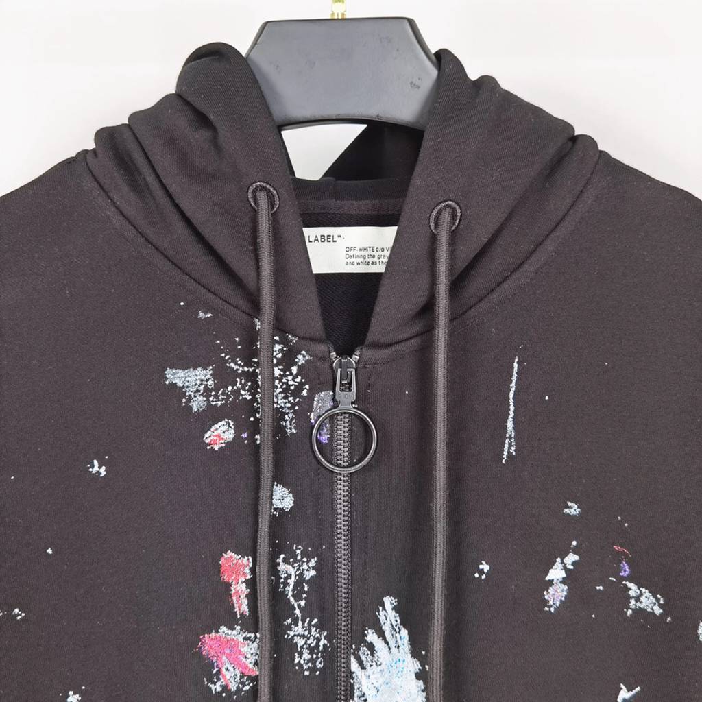 OFF WHITE